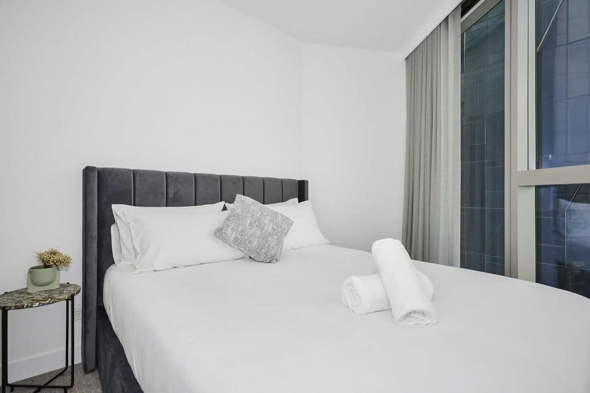 57Th At West Side Place Melbourne Exterior photo